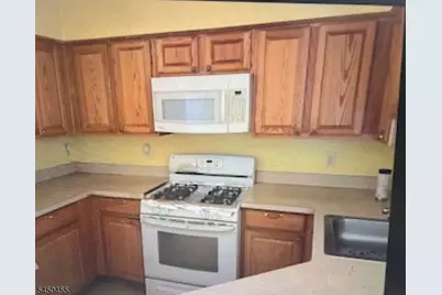 1031 Dogwood Ct, East Brunswick Township, NJ 08901 - Photo 6