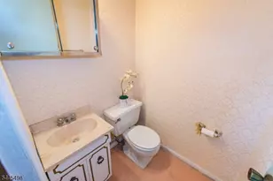 575 Grove St, Clifton, NJ 07013 - Photo 8