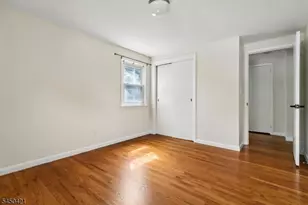 416 S Valley Rd, Orange, NJ 07050 - Photo 12