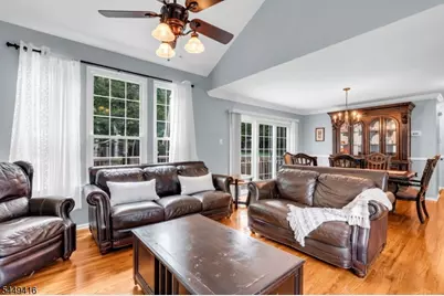 48 Plantation Rd, Readington, NJ 08889 - Photo 8