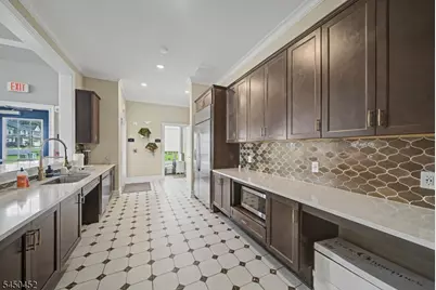 13 Whitney Ave #13, Morris Plains, NJ 07950 - Photo 44