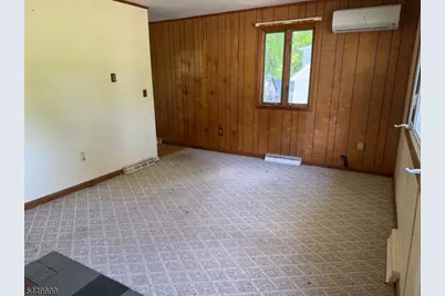 13 Millburn Rd, Jefferson Township, NJ 07849 - Photo 18