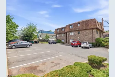 10 Cross St, Belleville, NJ 07109 - Photo 2