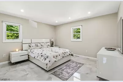 881 Bordentown Ave, Sayreville, NJ 08879 - Photo 18