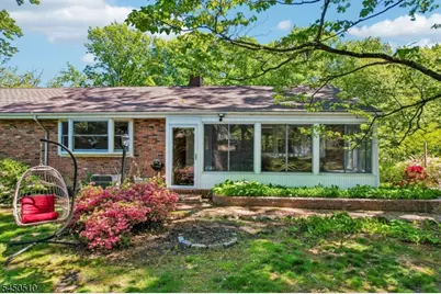 881 Bordentown Ave, Sayreville, NJ 08879 - Photo 1