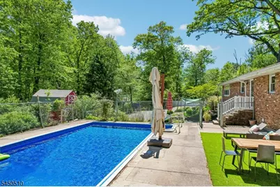 881 Bordentown Ave, Sayreville, NJ 08879 - Photo 40