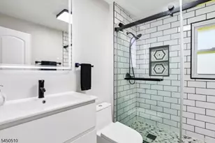 881 Bordentown Ave, Sayreville, NJ 08879 - Photo 16