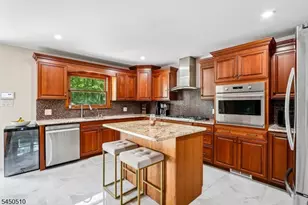881 Bordentown Ave, Sayreville, NJ 08879 - Photo 10