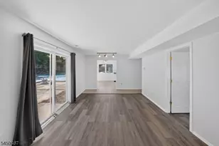 15 Harper Rd, South Brunswick Township, NJ 08852 - Photo 2