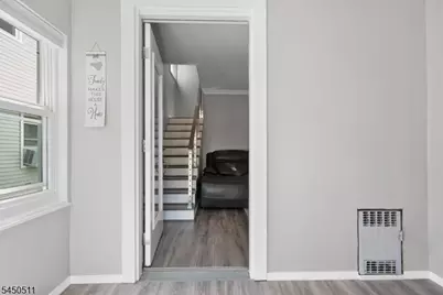 175 Colonial Rdwest, Union Township, NJ 07083 - Photo 4