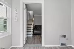 175 Colonial Rdwest, Union Township, NJ 07083 - Photo 4