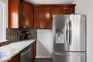 175 Colonial Rdwest, Union Township, NJ 07083 - Photo 20