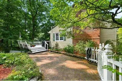 2 Oak Dr, Hampton Township, NJ 07860 - Photo 24