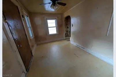 376 Myrtle Ave, Irvington, NJ 07111 - Photo 2