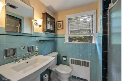 39 Jacobus Ave, Little Falls Township, NJ 07424 - Photo 26