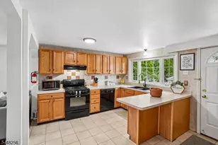 20 1st St, North Arlington, NJ 07031 - Photo 4