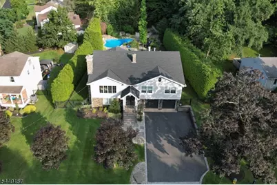 30 The Glen, Cedar Grove, NJ 07009 - Photo 2