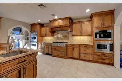30 The Glen, Cedar Grove, NJ 07009 - Photo 16