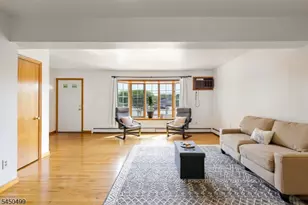 33 Henry Pl, Hackensack, NJ 07601 - Photo 2