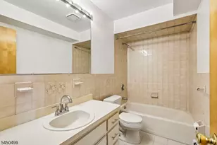 33 Henry Pl, Hackensack, NJ 07601 - Photo 12