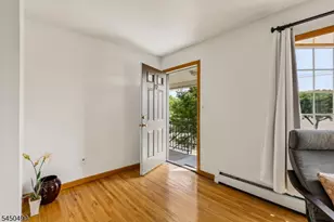 33 Henry Pl, Hackensack, NJ 07601 - Photo 8
