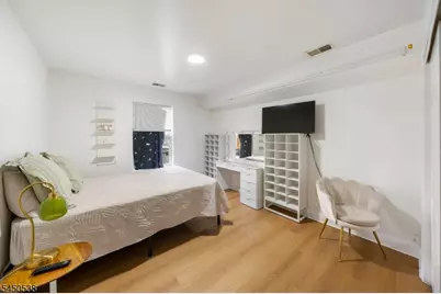 133 Port Ave, Elizabeth, NJ 07206 - Photo 8