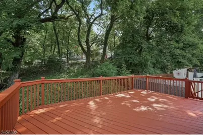 35 Iroquois Ave, Lincoln Park, NJ 07035 - Photo 20