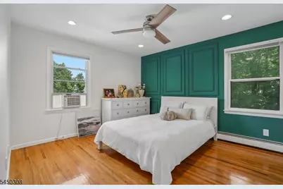 35 Iroquois Ave, Lincoln Park, NJ 07035 - Photo 12