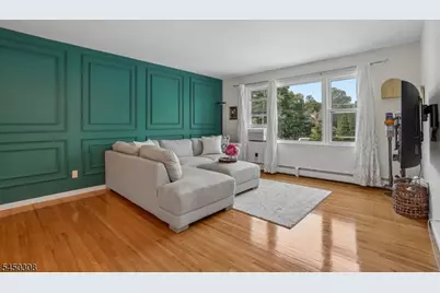 35 Iroquois Ave, Lincoln Park, NJ 07035 - Photo 4