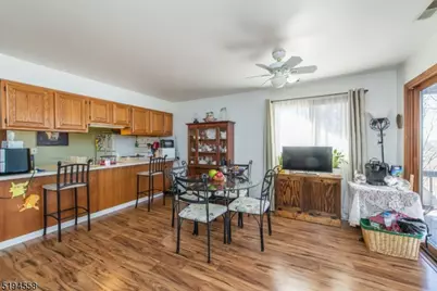 6 Steamboat Dr #11, Vernon, NJ 07462 - Photo 2