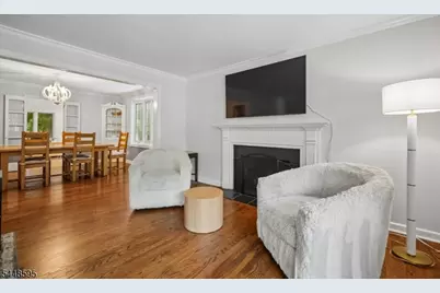 9 Coleridge Rd, Millburn Twp., NJ 07078 - Photo 4