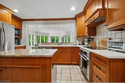 9 Coleridge Rd, Millburn Twp., NJ 07078 - Photo 16