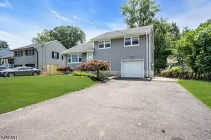 143 Greenbrook Rd, North Plainfield, NJ 07060 - Photo 2