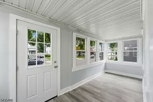 11 Jean Ct, Woodbridge Township, NJ 07095 - Photo 4
