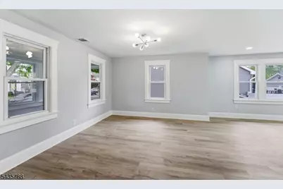 11 Jean Ct, Woodbridge Township, NJ 07095 - Photo 12