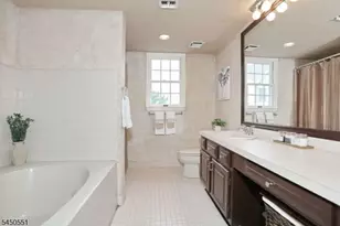 101 Quartz Ln, Paterson, NJ 07501 - Photo 14