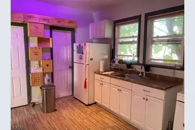 1401 Lincoln St #1, Linden, NJ 07036 - Photo 2
