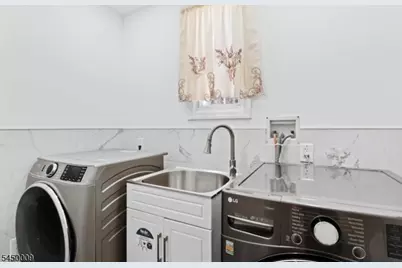 884 Townley Ave, Union Township, NJ 07083 - Photo 10