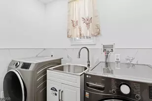 884 Townley Ave, Union Township, NJ 07083 - Photo 10