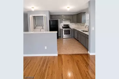 97 William St 1st Fl #2, East Orange, NJ 07017 - Photo 2