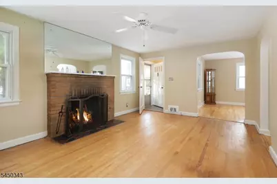 351 Fernwood Ter, Linden, NJ 07036 - Photo 10