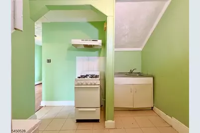 231 Myrtle Ave, Irvington, NJ 07111 - Photo 32