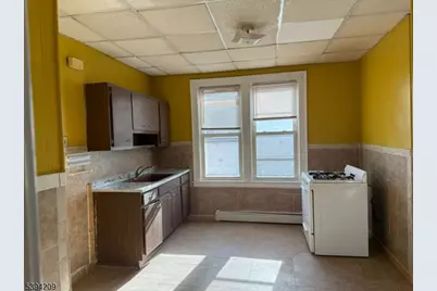 231 Myrtle Ave, Irvington, NJ 07111 - Photo 18