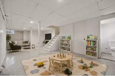 526 Highland Ave, Montclair, NJ 07043 - Photo 24