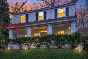 526 Highland Ave, Montclair, NJ 07043 - Photo 2