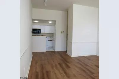 519 Trinity Pl #1BS, Westfield Town, NJ 07090 - Photo 12