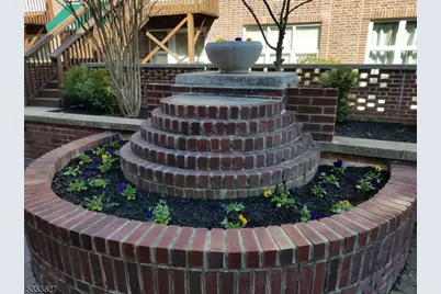 519 Trinity Pl #1BS, Westfield Town, NJ 07090 - Photo 4