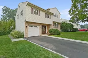 56 Eaton Pl, Bloomfield, NJ 07003 - Photo 6