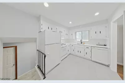56 Eaton Pl, Bloomfield, NJ 07003 - Photo 24