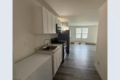 5 Van Wagoner Ave, Clifton, NJ 07013 - Photo 2